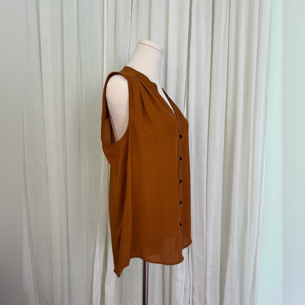 CAbi Dotty top # 3988 sleeveless button up. Burnt orange with black polk… - Picture 2 of 3